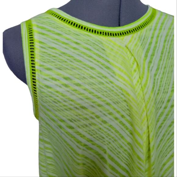 Studio Petite Split Back Loose High Neckline Tank Size Petite Small Yellow - Picture 3 of 10